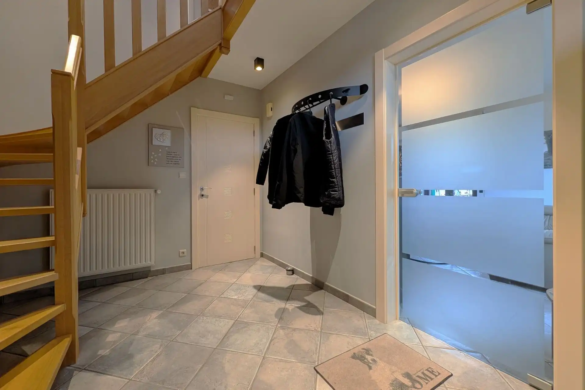 Instapklare gezinswoning met 3 slaapkamers en gezellige tuin foto 3