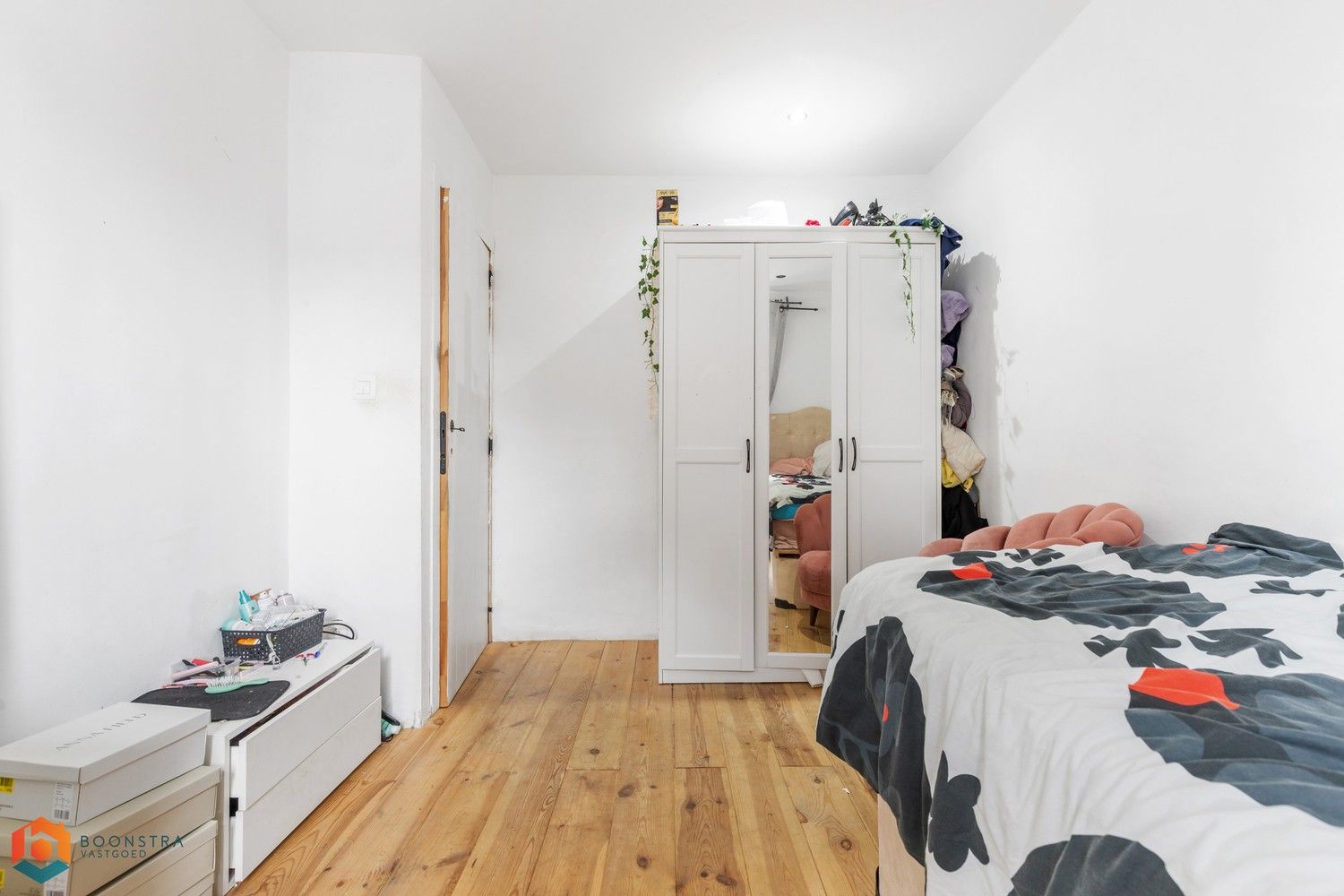 Woning met 4 slpkrs en garage op perceel van 1401 m² foto 21