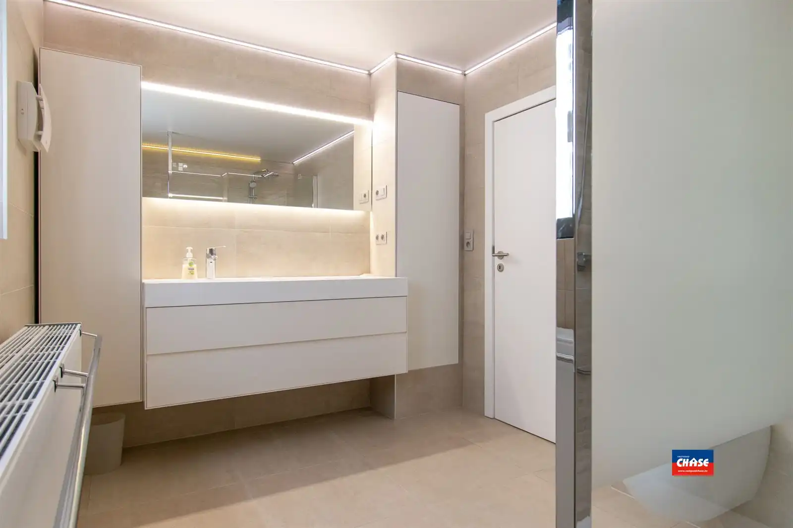 Zeer ruime woning met tal van mogelijkheden! foto 23