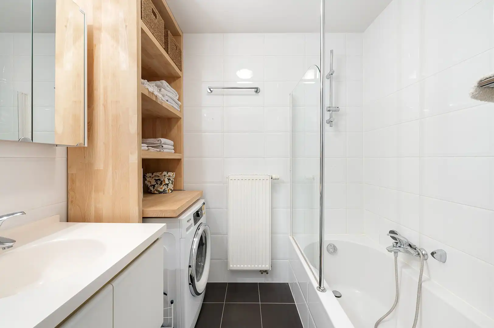 Instapklaar appartement met twee slaapkamers vlak bij zee en het Rubensplein. foto 14