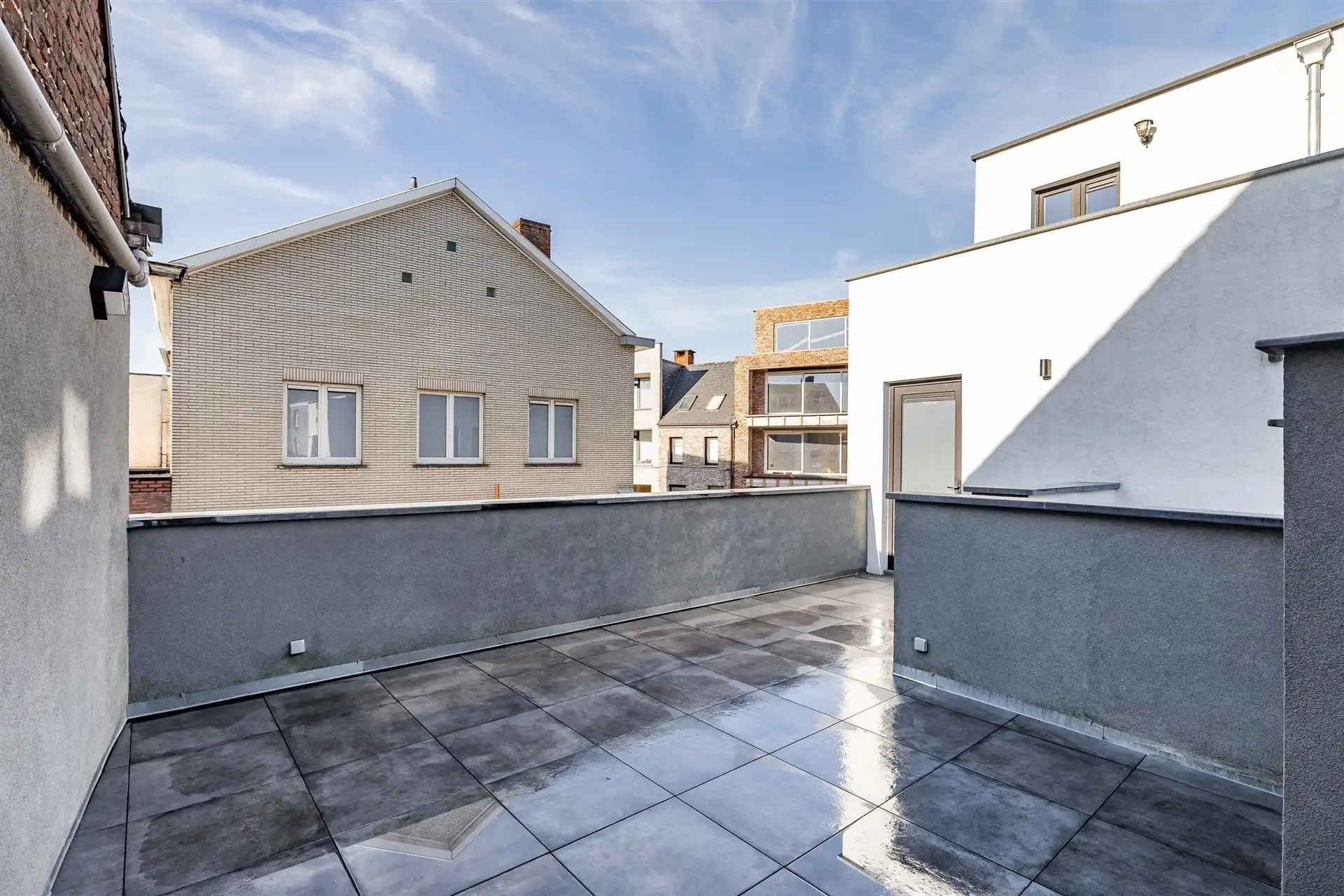 Top gerenoveerde woning met 4 slks, garage en terrassen foto 28