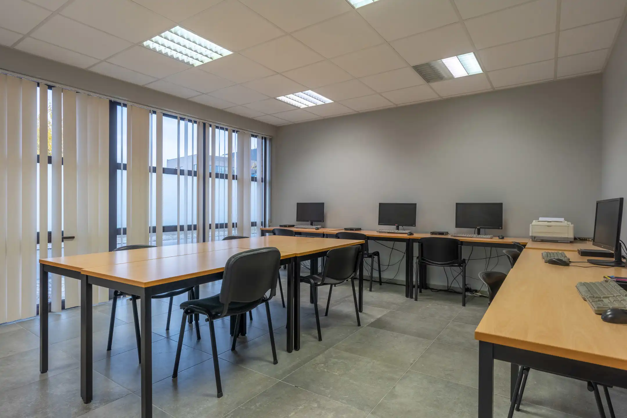 Centraal gelegen kantoorruimten (totaal ± 285m²!) te Turnhout. foto 28