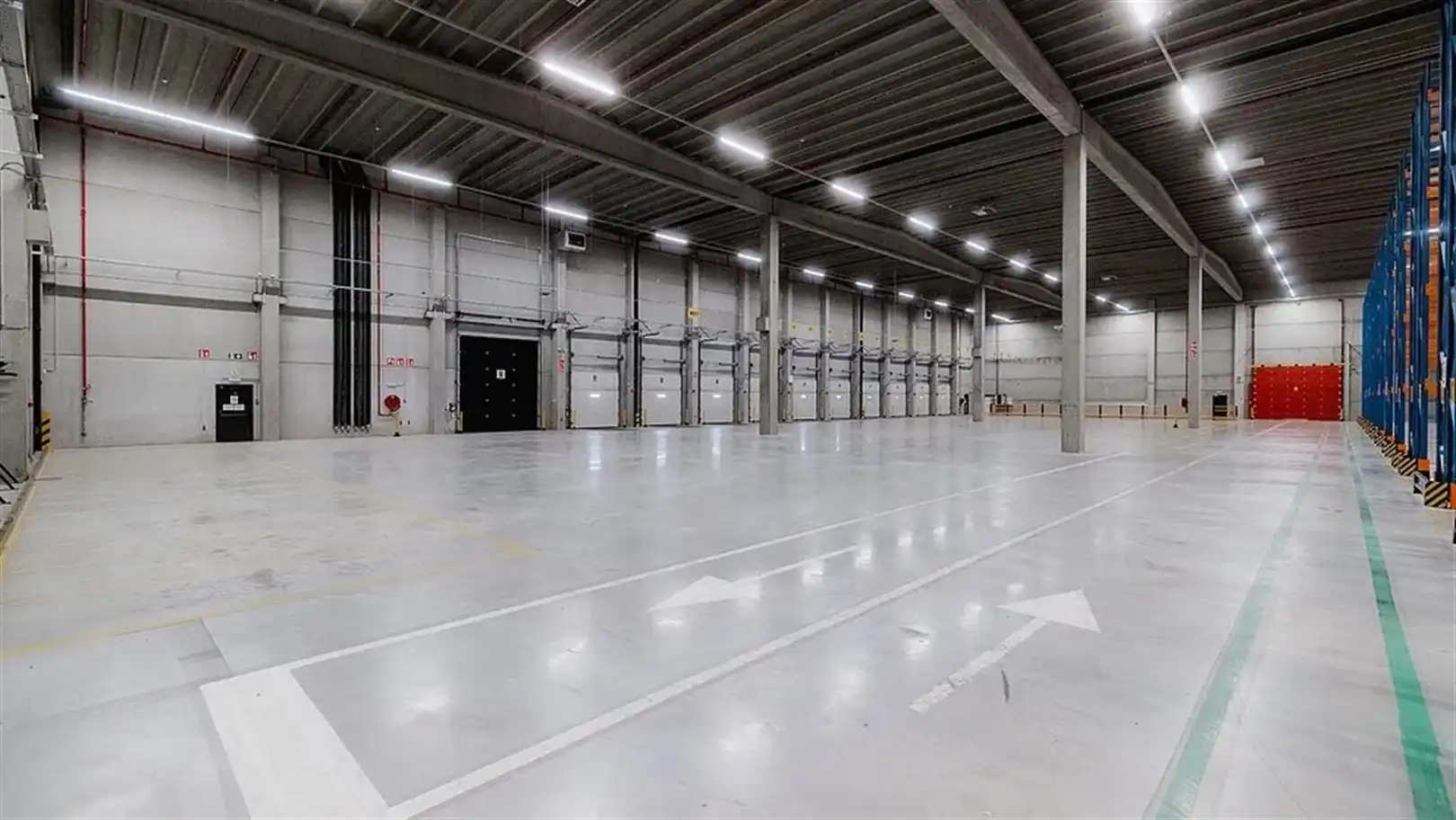 Modern Magazijn te Willebroek foto 3