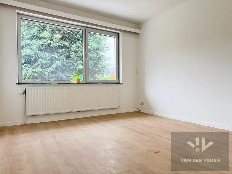 Gerenoveerd 2-slaapkamerappartement! foto 9