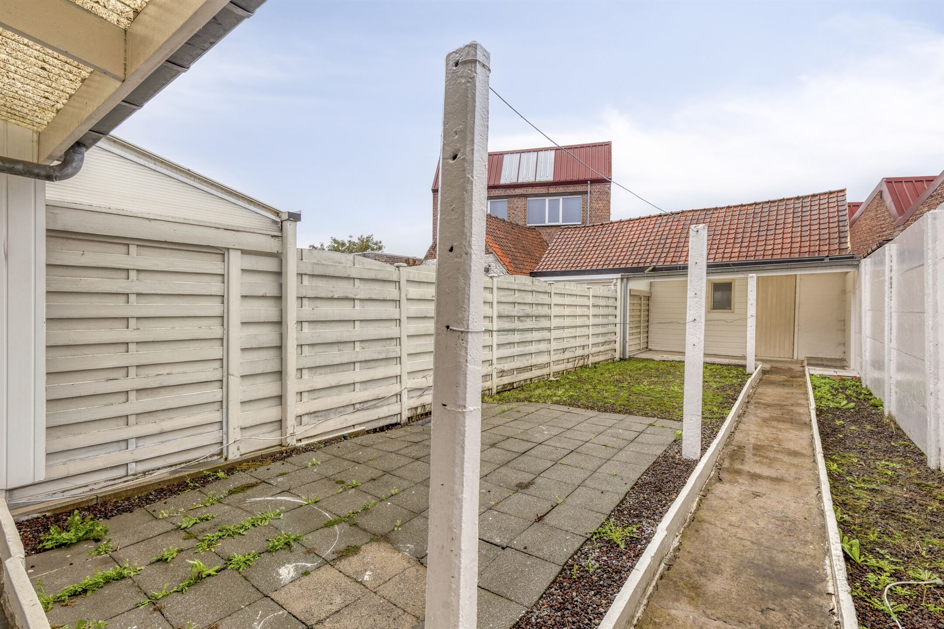 Verzorgde rijwoning, goed bereikbaar. foto 14