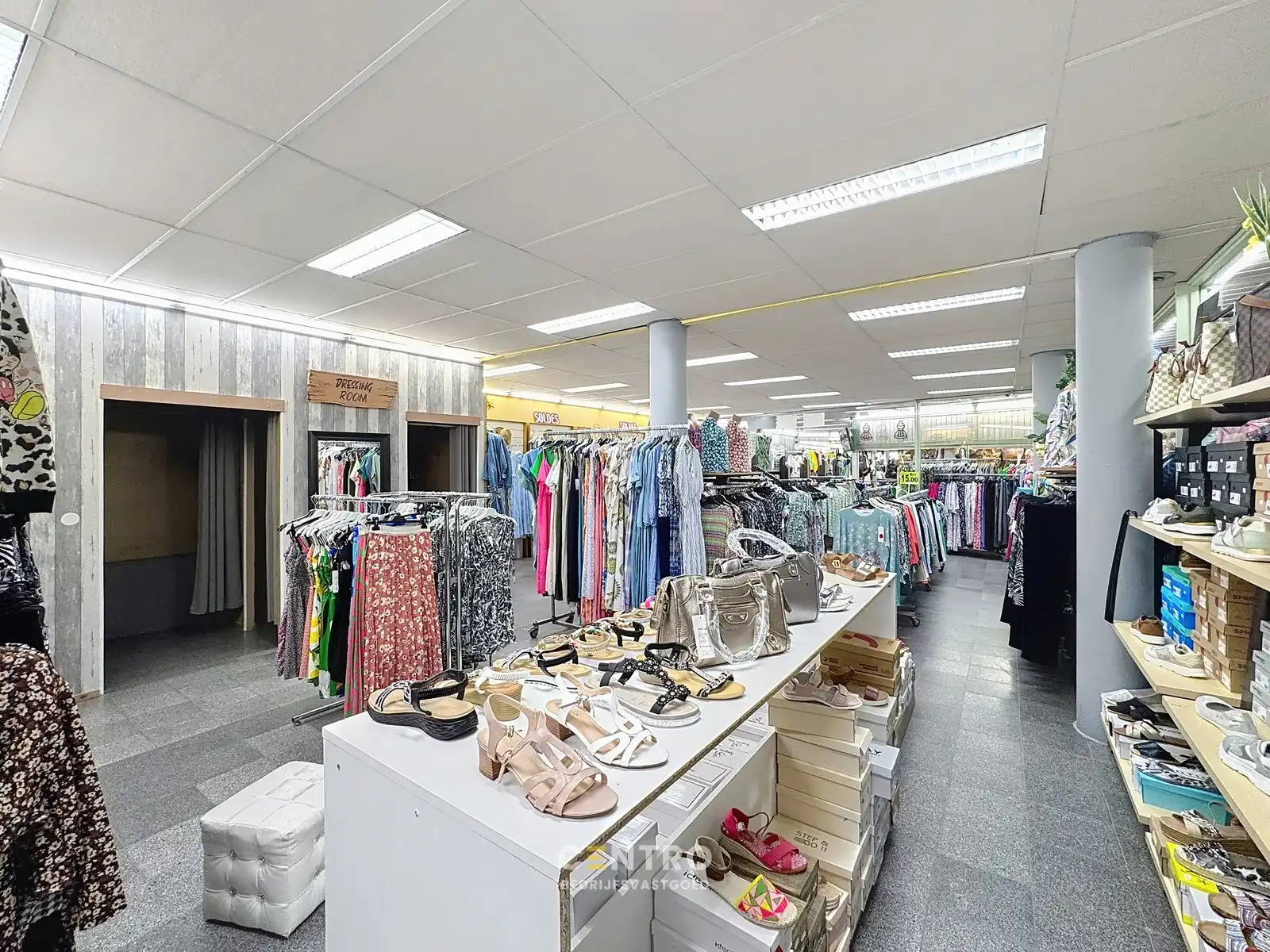 Verhuurd handelspand (650m²) langs de Zeedijk, inclusief 3 studio's! foto 15