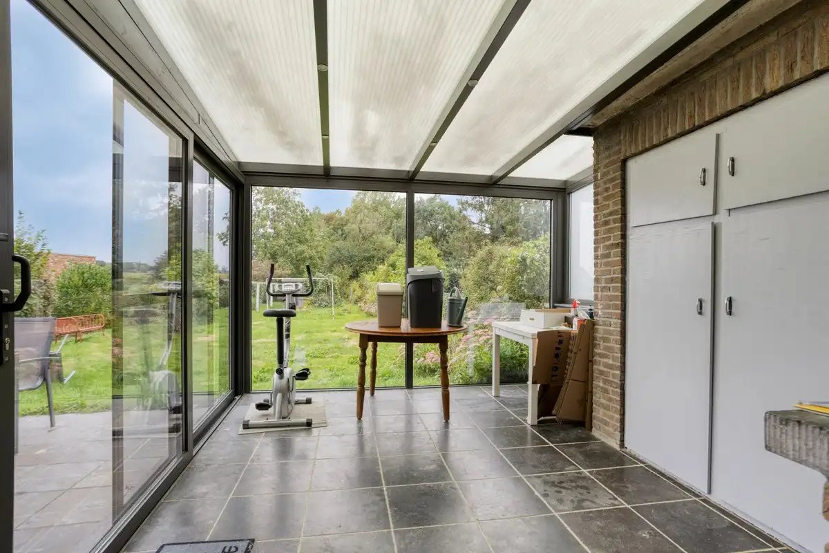 Ruime woning met boomgaard nabij centrum Lennik foto 6