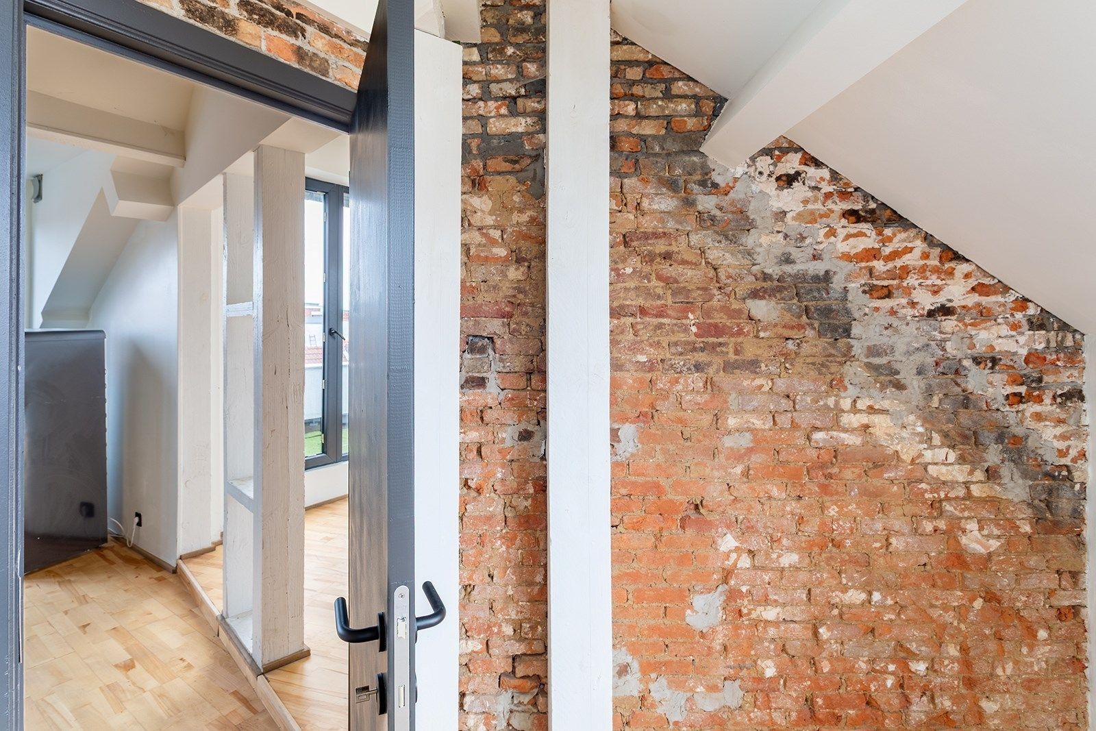 Instapklaar dakappartement op een zuchtje van Park Spoor Noord foto 26