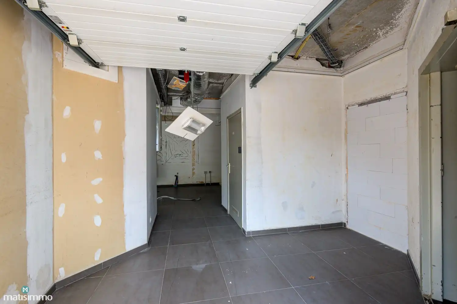 LICHTRIJK HANDELSPAND (174M2) MET VEEL VISIBILITEIT OP EEN TOPLOCATIE IN BEVERST foto 19
