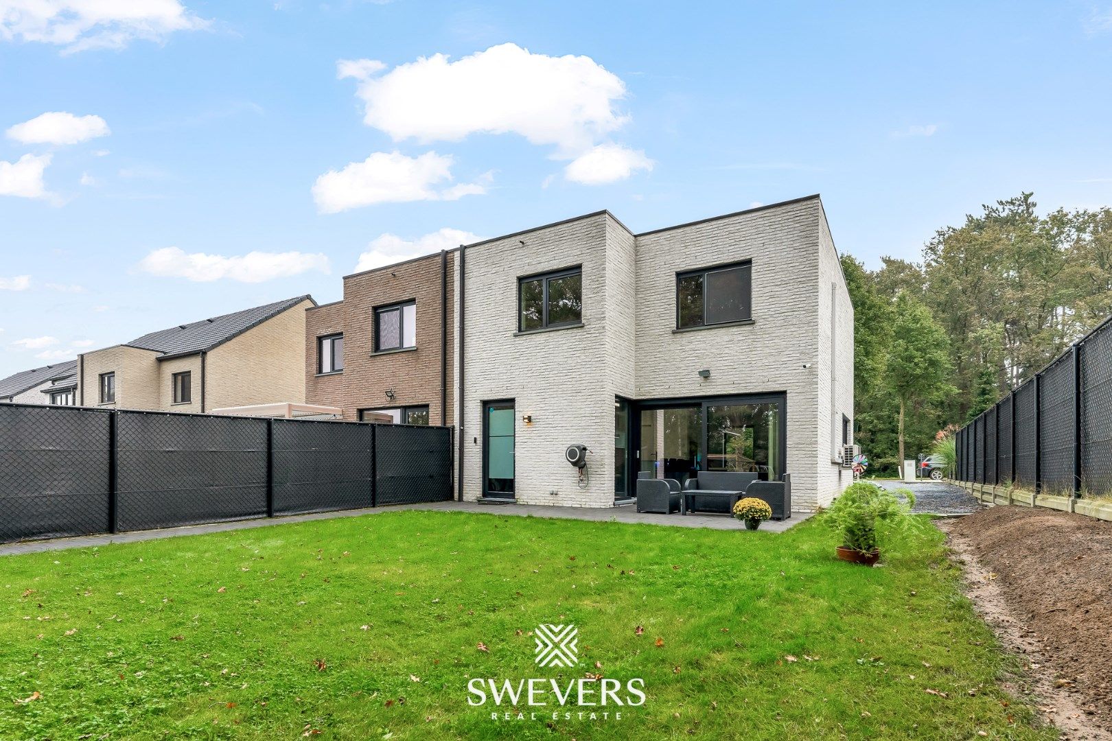 Zeer stijlvolle en energiezuinige halfopen woning met 3 slaapkamers en leuke tuin in Lummen foto 25