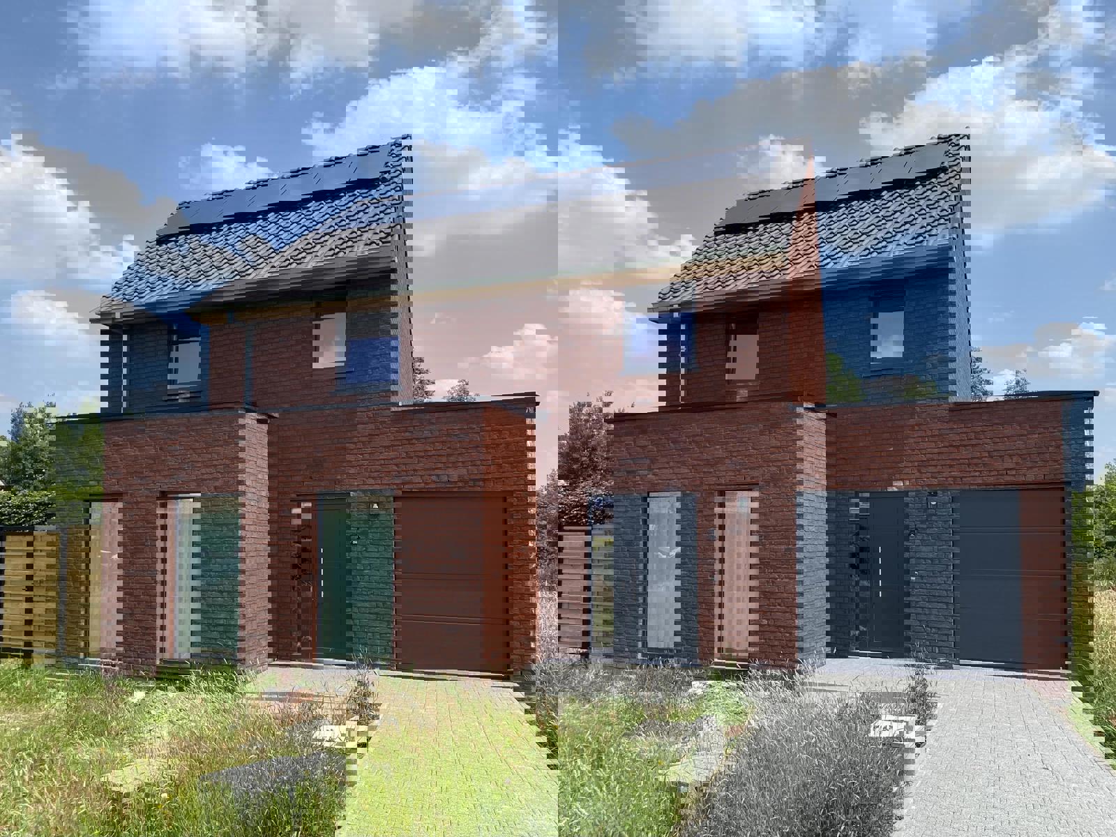 Nieuwbouwwoning op topligging in Rumbeke foto {{pictureIndex}}