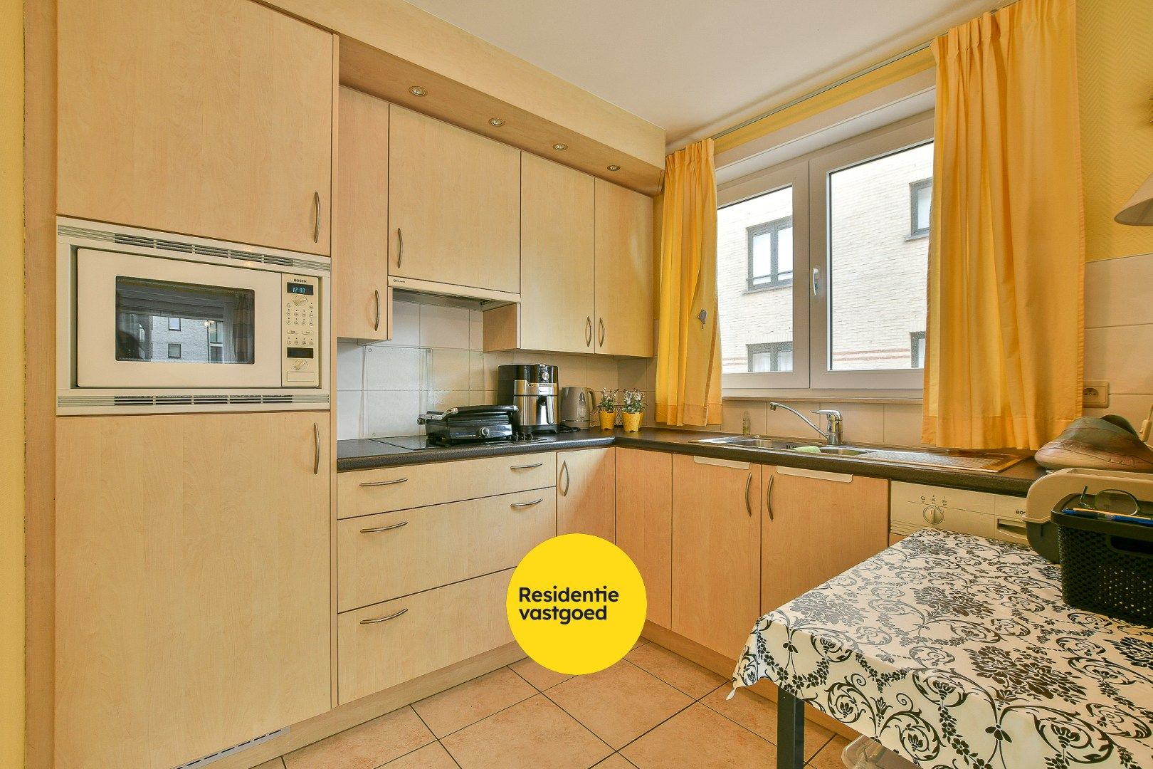 Appartement met 2 slaapkamers op wandelafstand van strand en zee te Wenduine foto 3