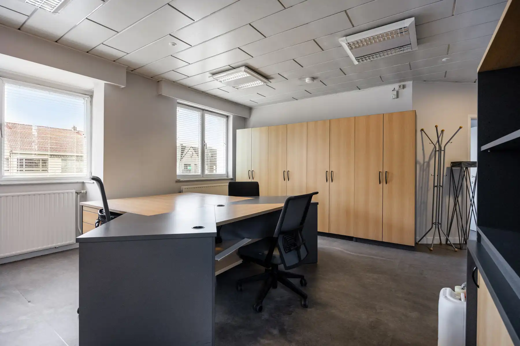 Commercieel gelegen kantoorruimte met moderne voorzieningen. foto 16