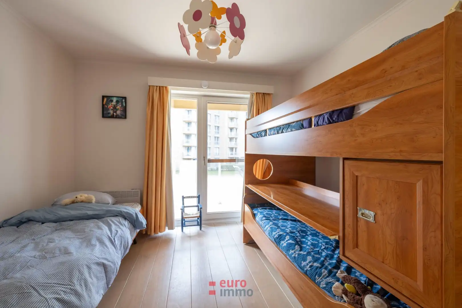 Doorloopappartement met dubbel uitzicht in Residentie Den Oever foto 10