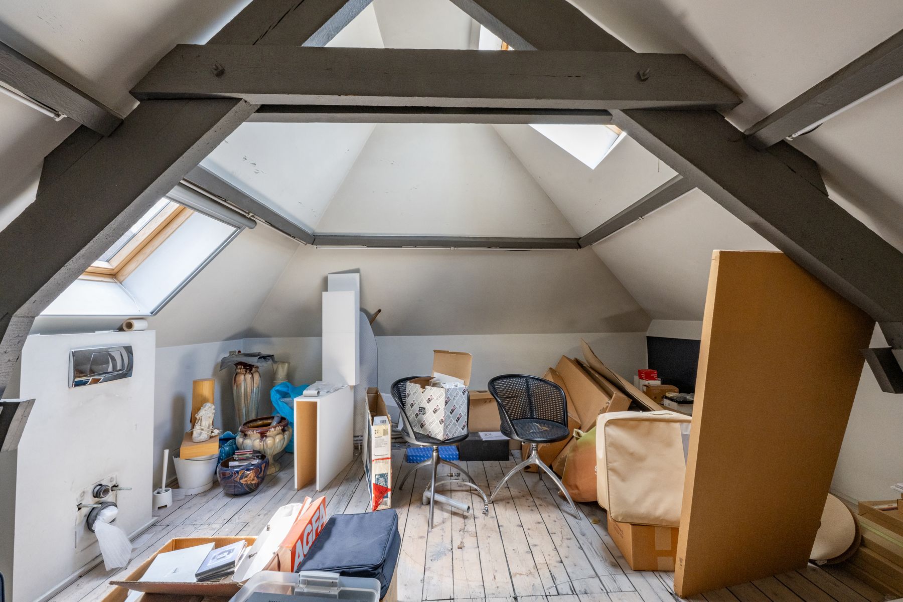 Pand met handelsruimte en woonfunctie nabij Meir foto 27