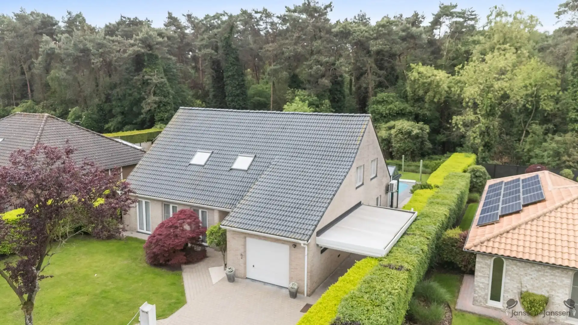 Prachtige lichtrijke villa met 4 slaapkamers op 826m². foto 33