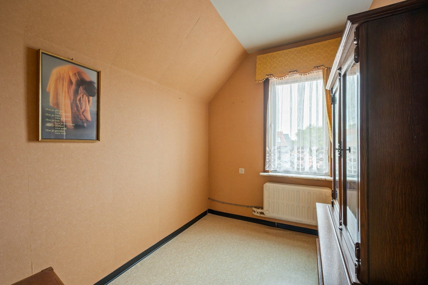 Op te frissen woning met 3 slaapkamers, garage en tuin. foto 17