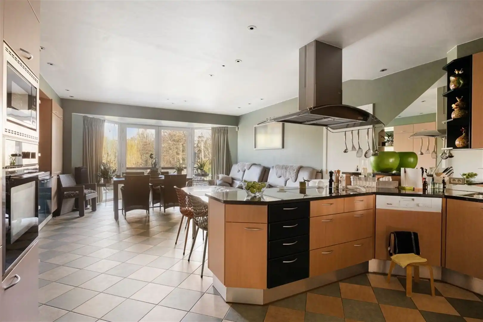 Riante villa voor vrij beroep of kantoor met woonst foto 29