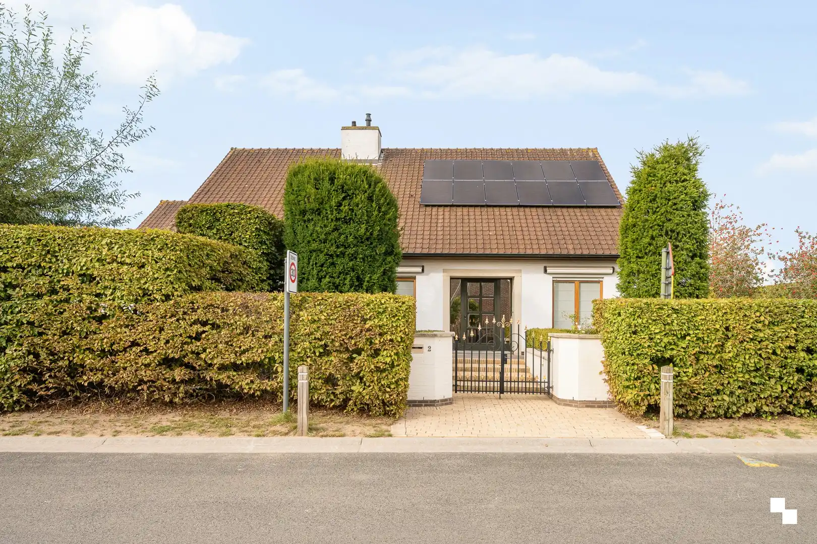 Ruimte, comfort en een toplocatie: hier woon je écht royaal te Ingelmunster! foto 28