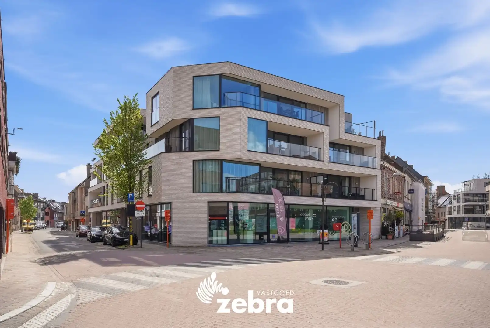 Instapklaar appartement met 2 slaapkamers en terrassen op topligging in Tielt! foto {{pictureIndex}}