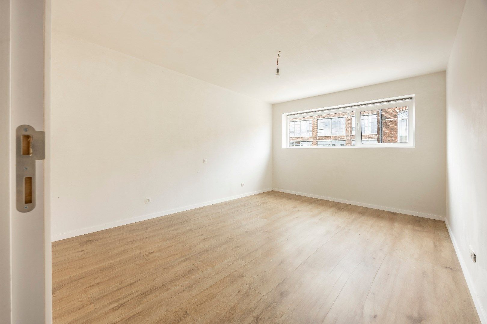 Nieuwbouwwoning met 4 slaapkamers, inpandige garage en tuin in Avelgem. foto 13