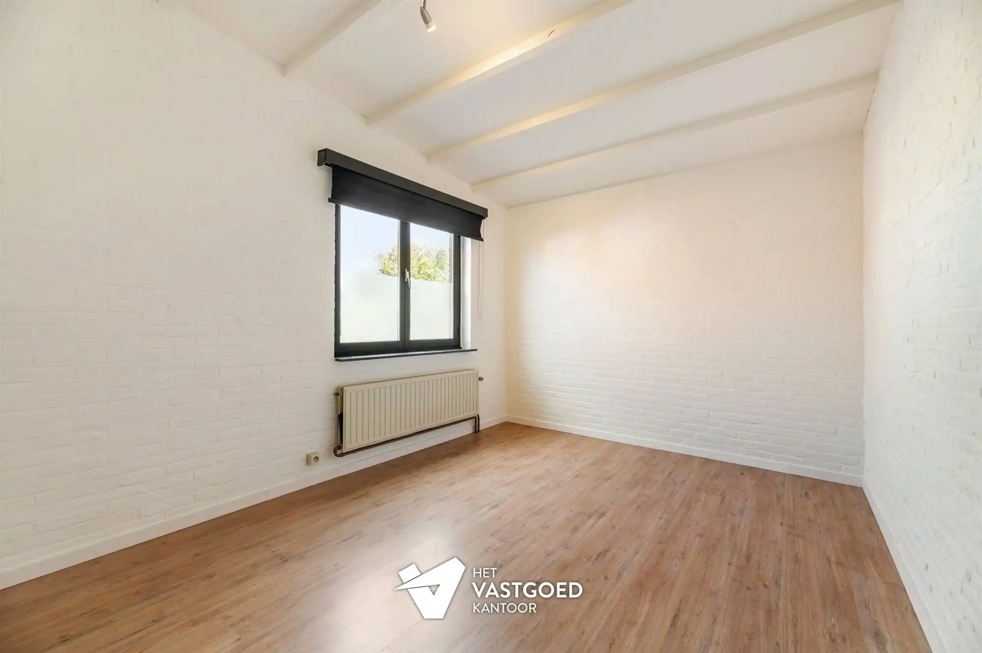 INSTAPKLAAR APPARTEMENT MET GARAGE (GEEN GEMEENSCHAPPELIJKE KOSTEN!) foto 9