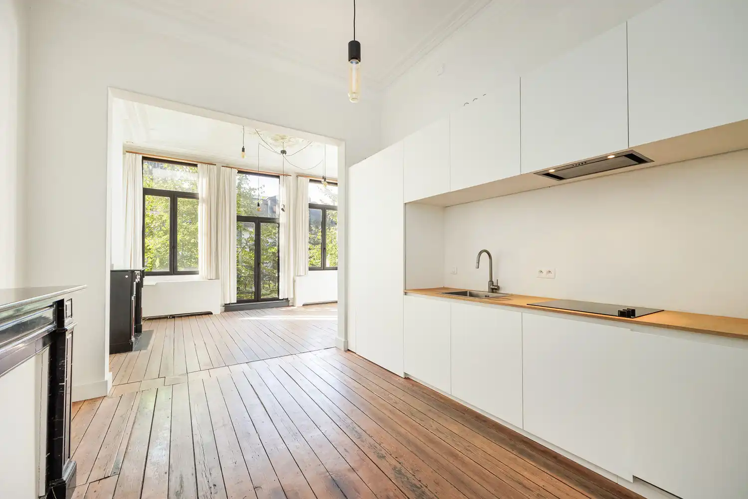 LICHTRIJK EN KARAKTERVOL APPARTEMENT MET ZONNEBALKON OP TOPLOCATIE AAN DE MARNIXPLAATS OP 'TZUID foto 13