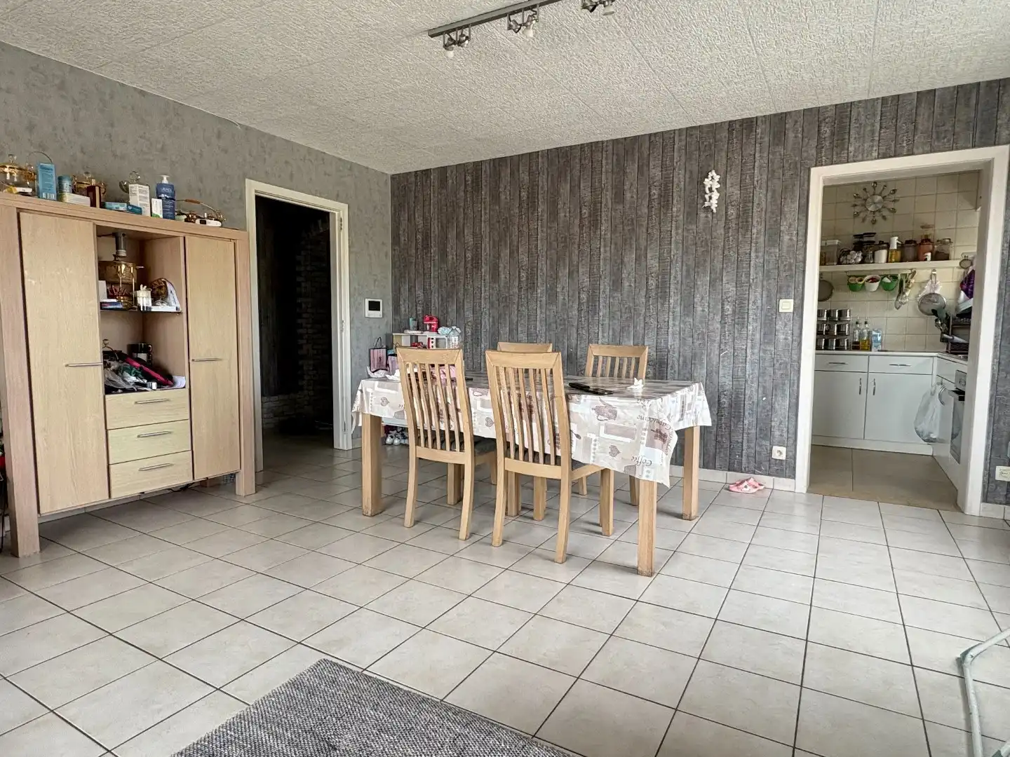 Appartement te koop op de 3e verdieping in Harelbeke met 3 slaapkamers foto 5