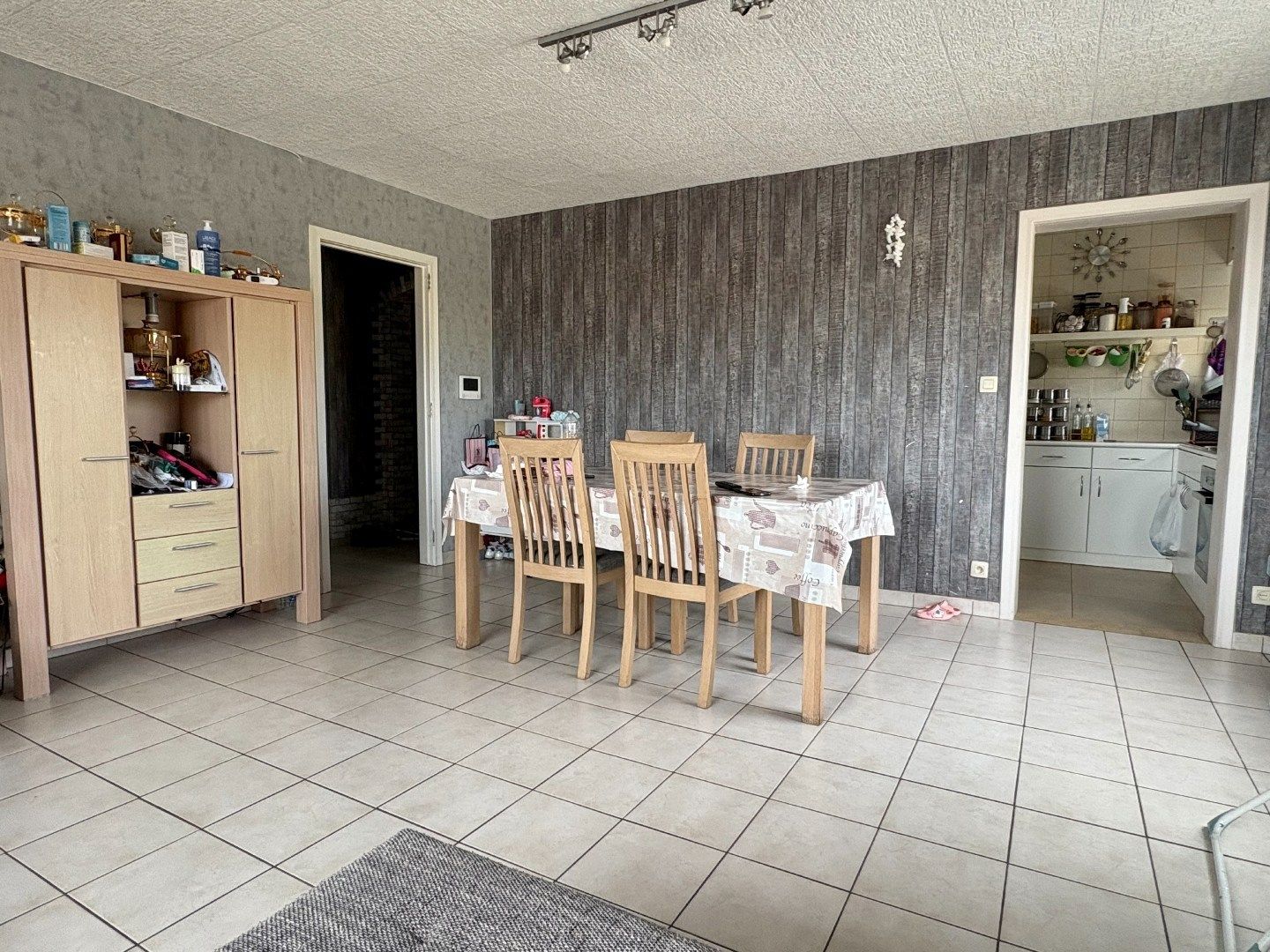 Appartement te koop op de 3e verdieping in Harelbeke met 3 slaapkamers foto 4