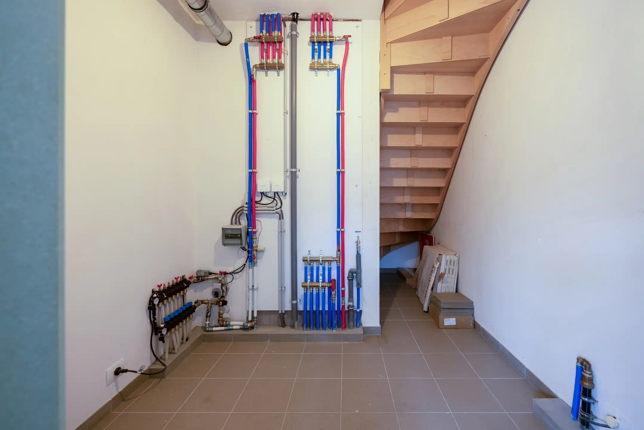 Halfopen woning met ruime tuin op rustige locatie foto 15