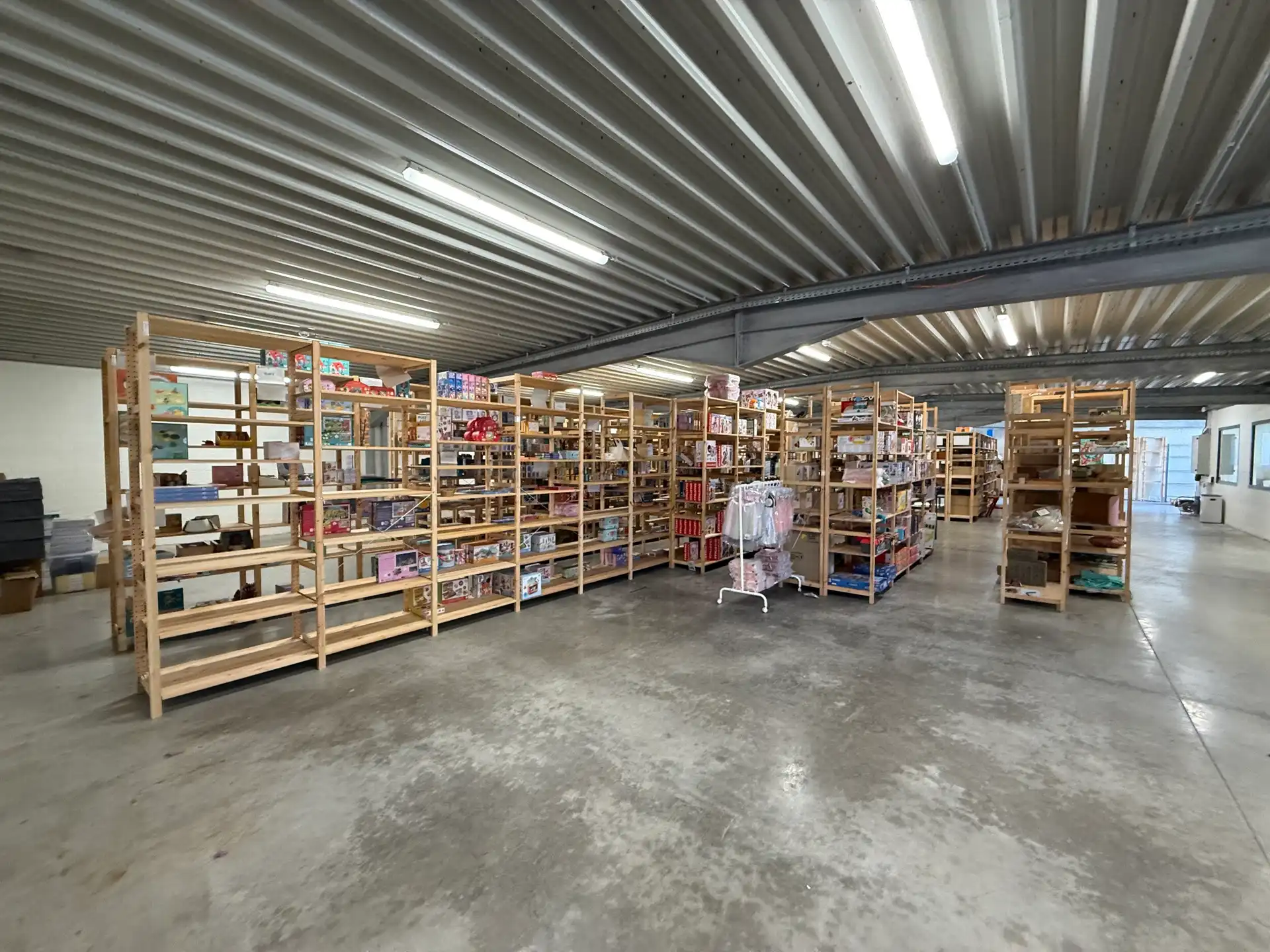 ERPE - Opslagplaats vlakbij de invalsweg. foto 7