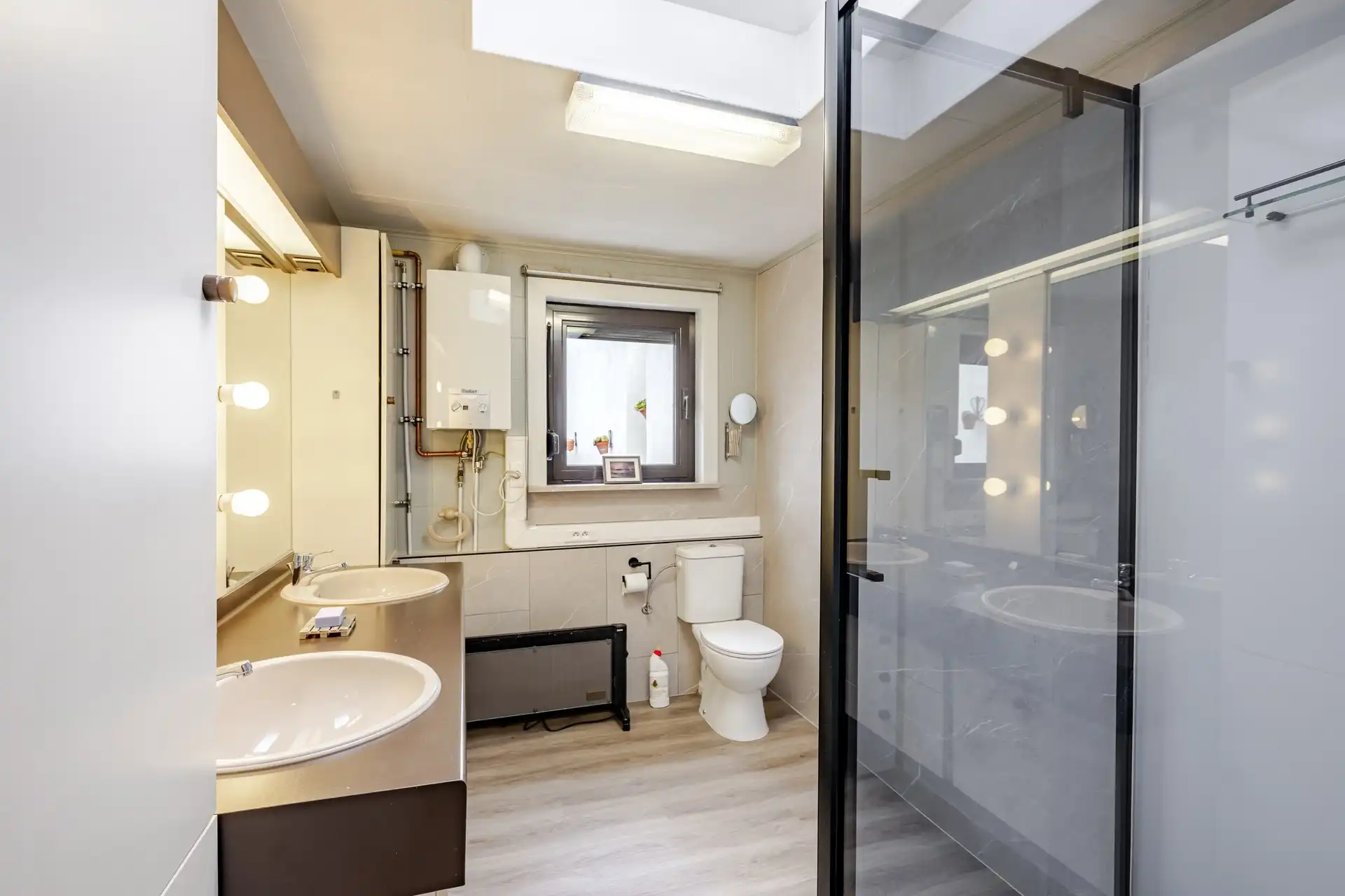 Instapklare gezinswoning met 4 slaapkamers  foto 10