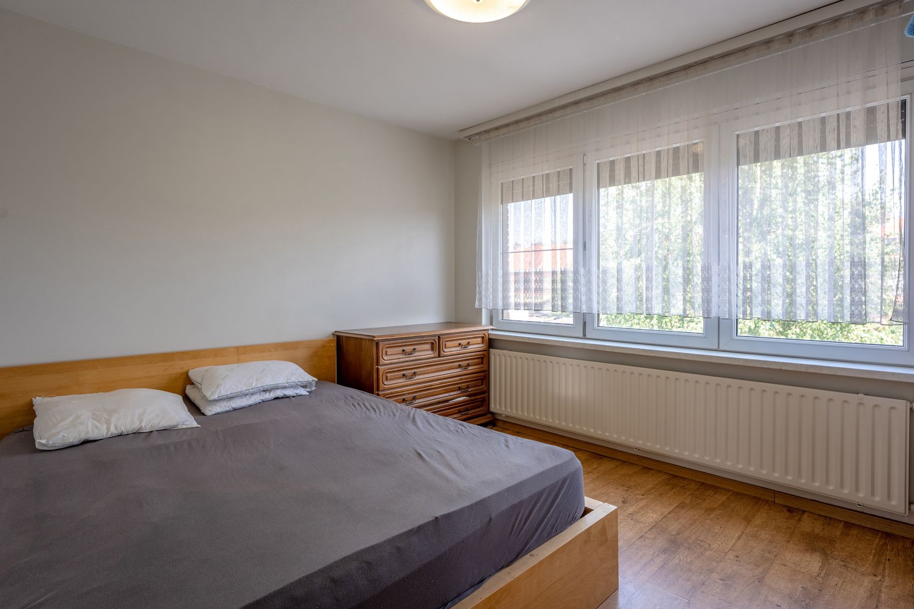 Instapklare woning met 5 slpk, 2 bdk en tuin op een rustige ligging! foto 13