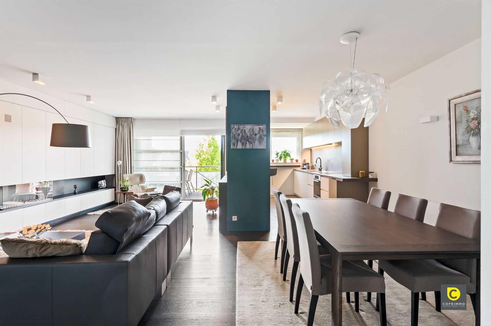 Instapklaar 2 slpks-appartement met terrassen!  foto 2