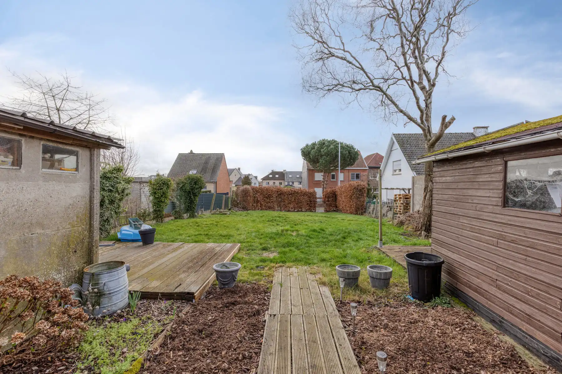 Instapklare woning met 3 slaapkamers en ruime tuin foto 17