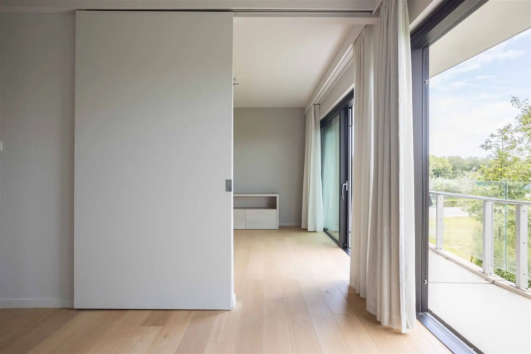 Lichtrijke assistentieflat (inclusief autoplaats) foto 7