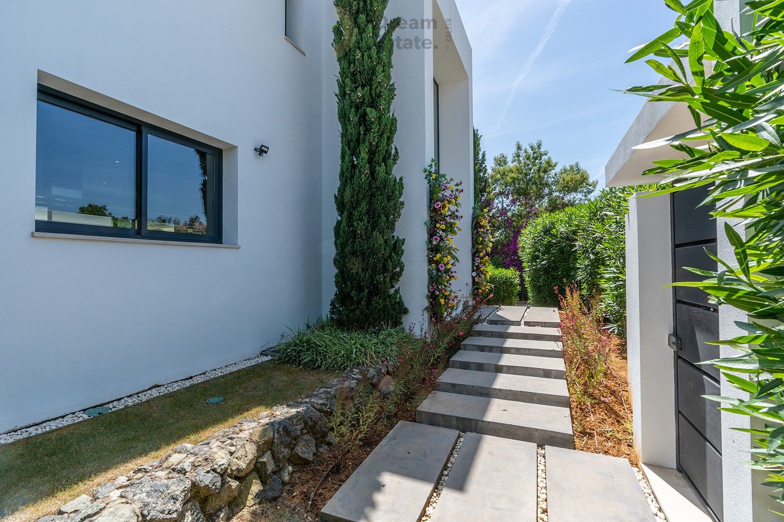 Moderne villa in de wijk El Paraiso, Estepona. foto 37