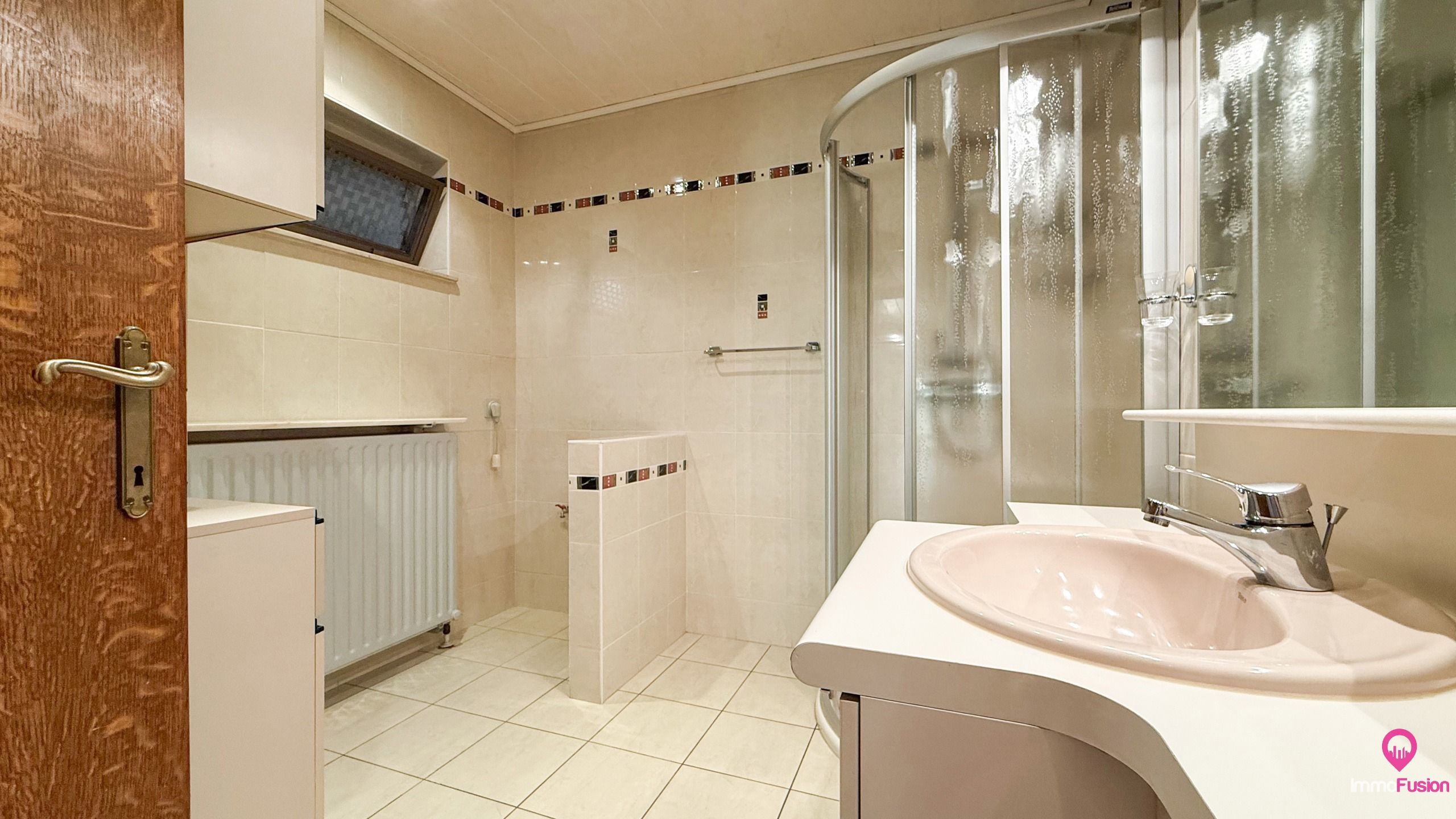 Ruime bungalow met 3 slaapkamers in groene buurt!  foto 17