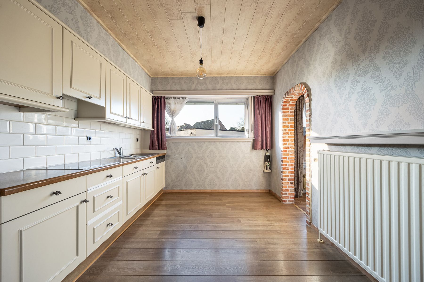 Rustig gelegen woning met 3 slaapkamers en garage. foto 16