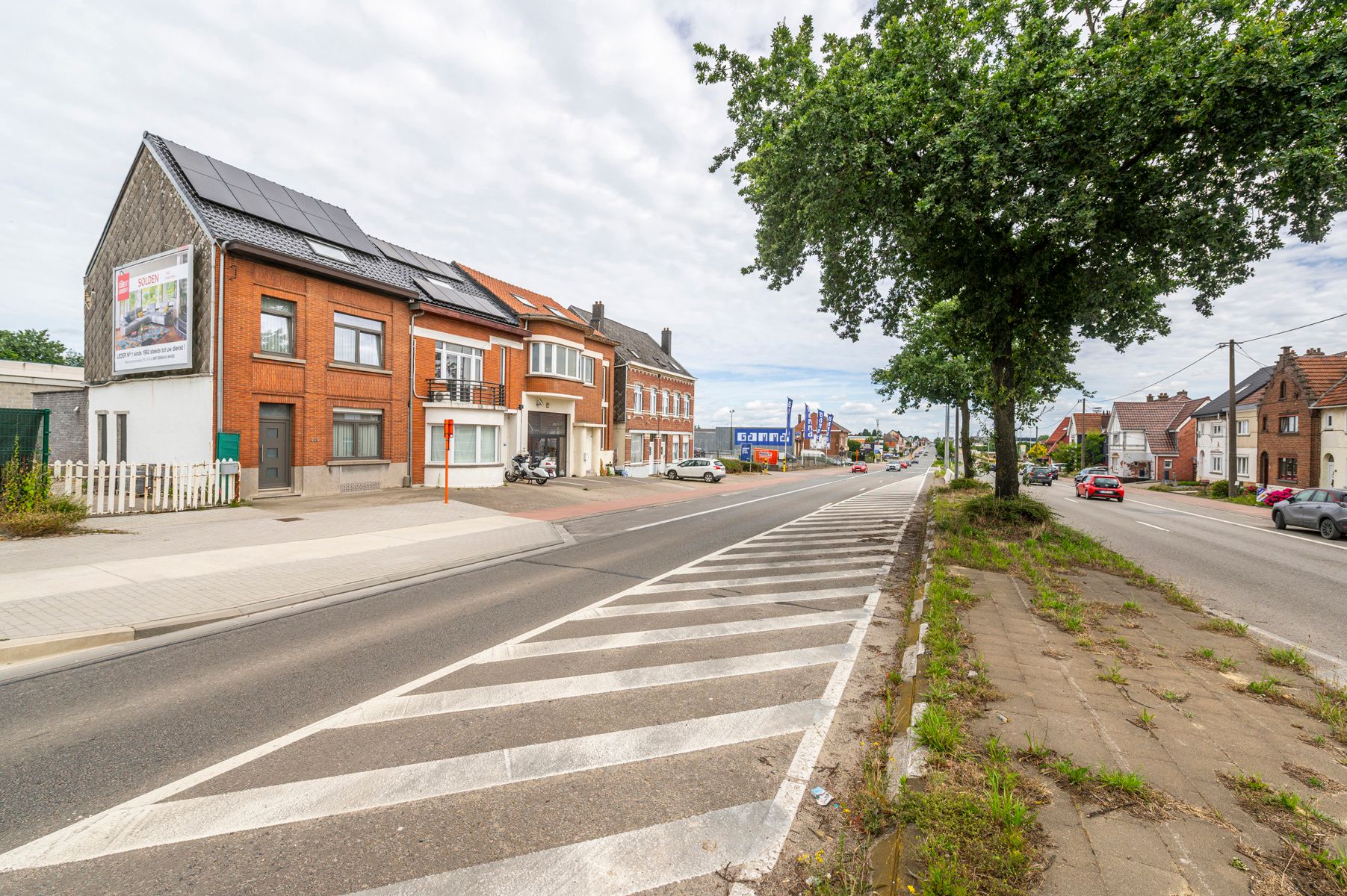 Ruime woning met 4 slaapkamers en tuin foto 16