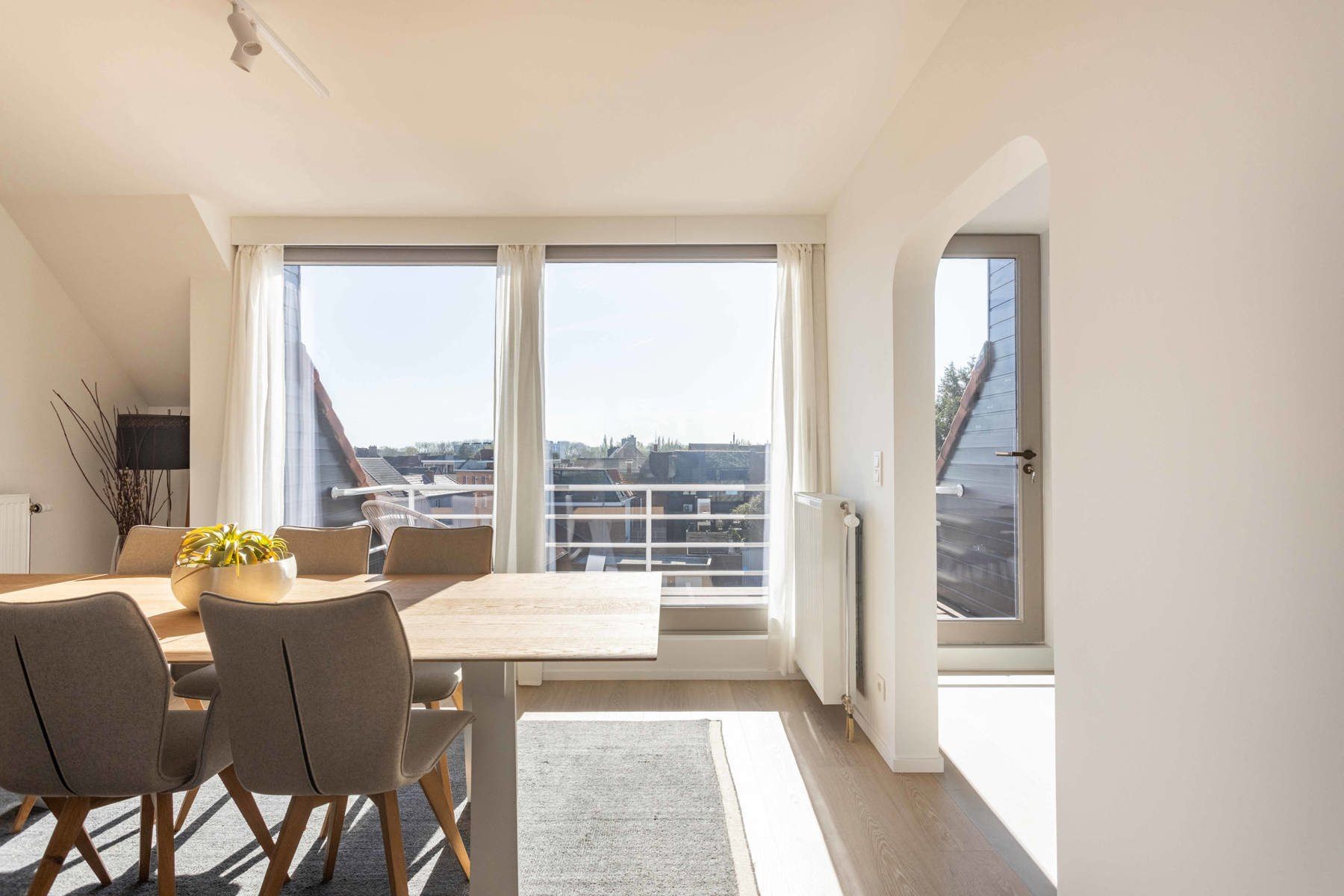 Ruim en Lichtrijk Duplex Appartement (212m²) op Toplocatie foto 4
