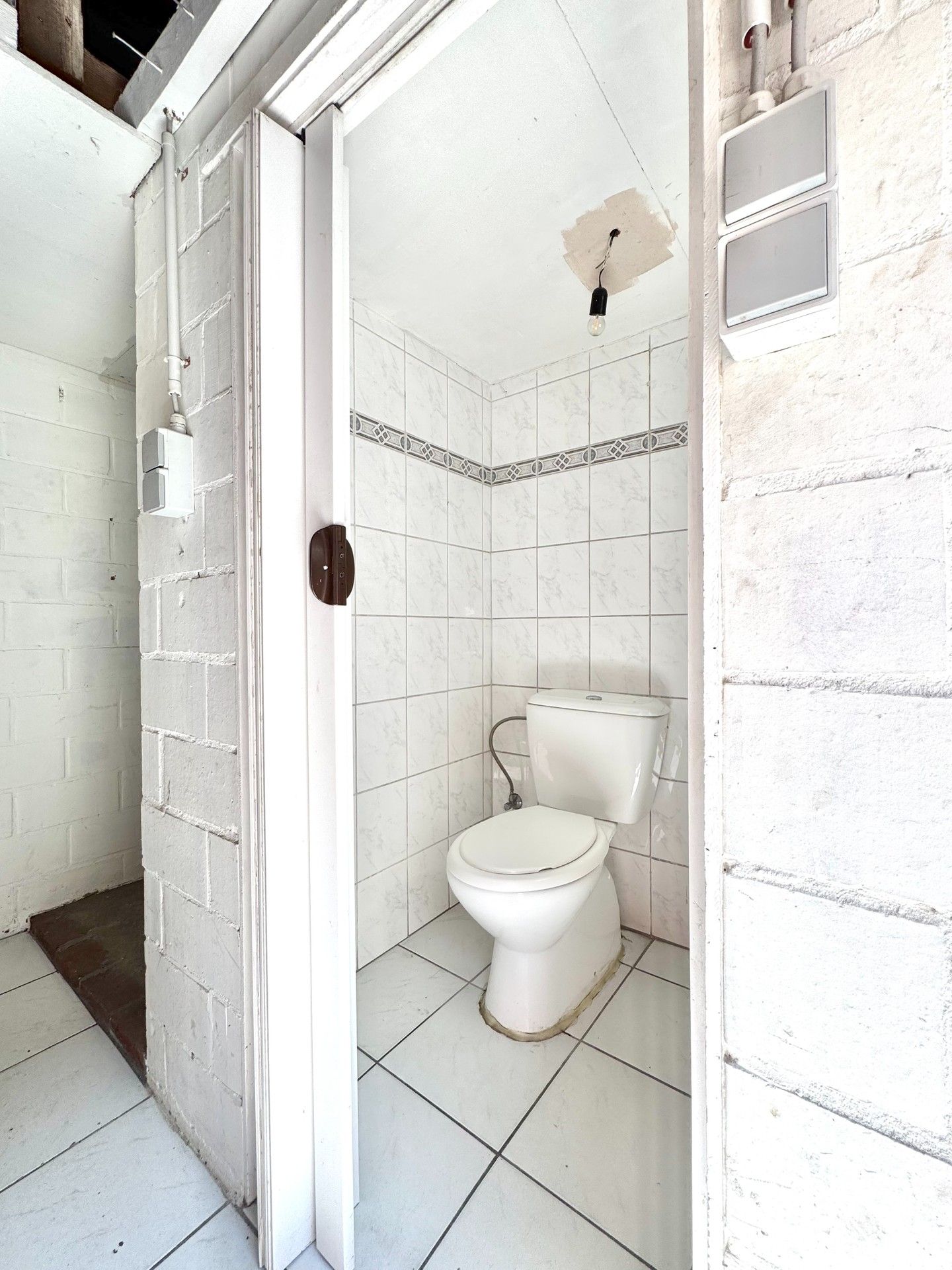GERENOVEERDE GEZELLIGE WONING MET 3 KAMERS & TUIN foto 10