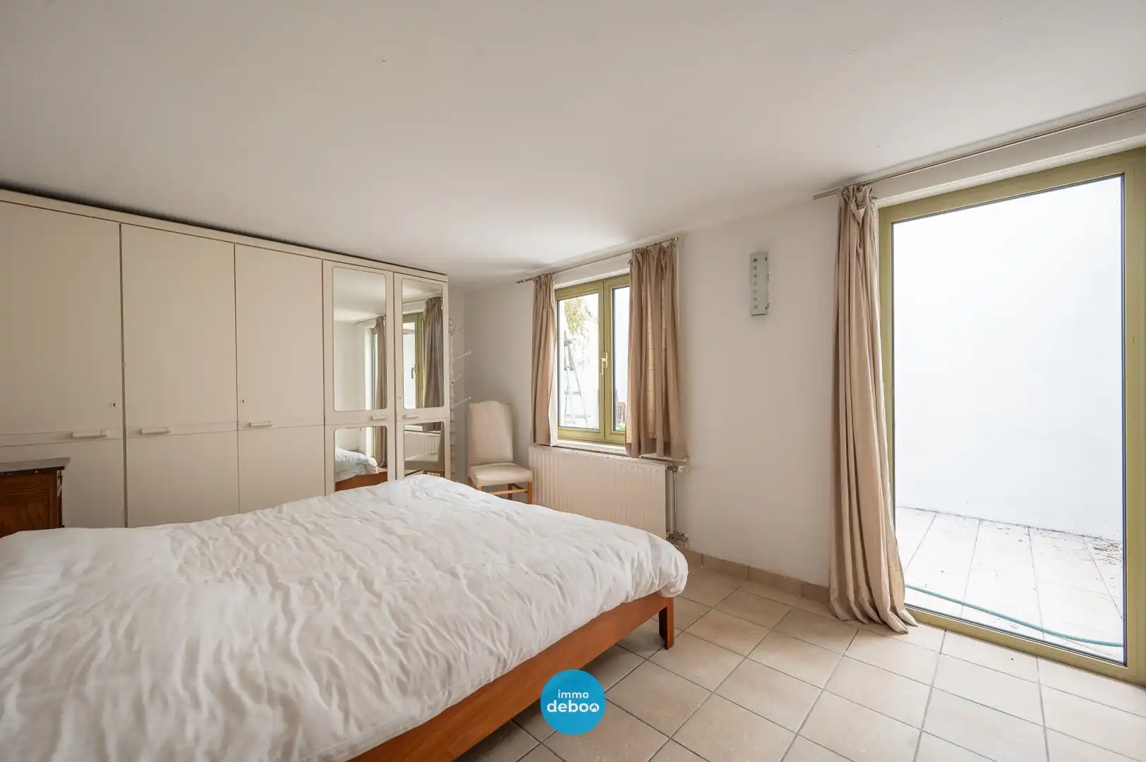 Ruime gerenoveerde duplex vakbij strand en zee foto 20