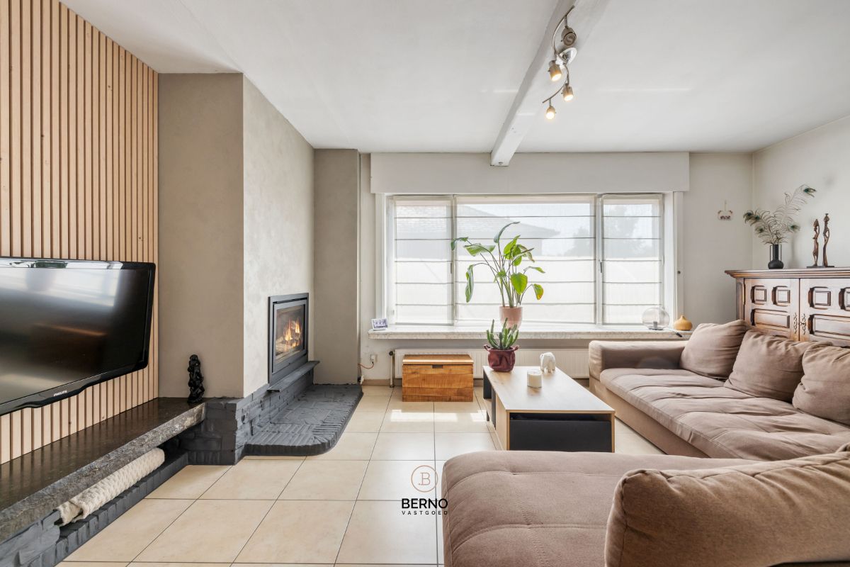 Instapklare gelijkvloerse woning op 1128 m² – 3 slaapkamers, ruime tuin én garage. foto 5
