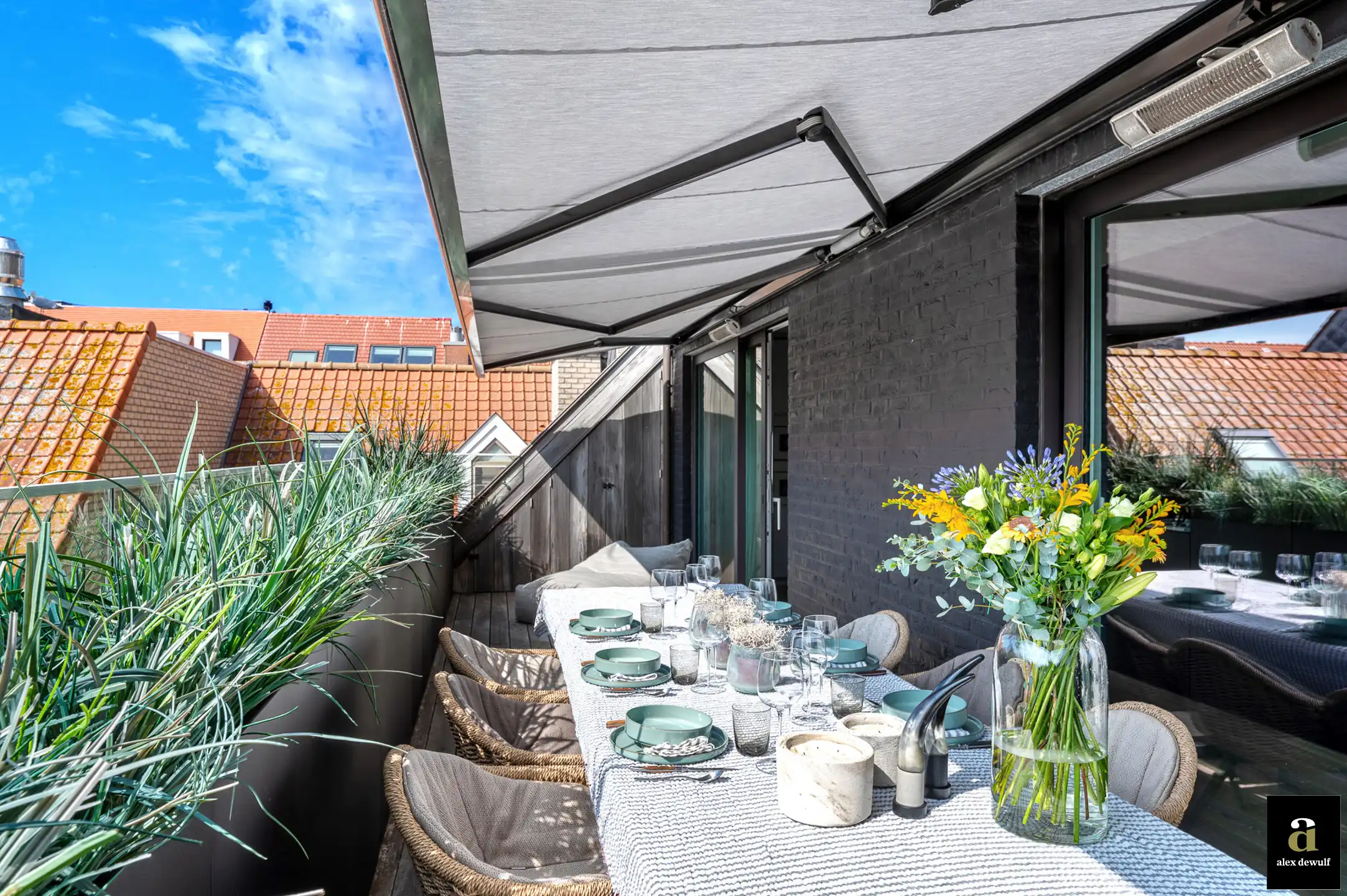 Licht en modern duplexappartement, gelegen vlakbij Zeedijk en Rubensplein. foto 7