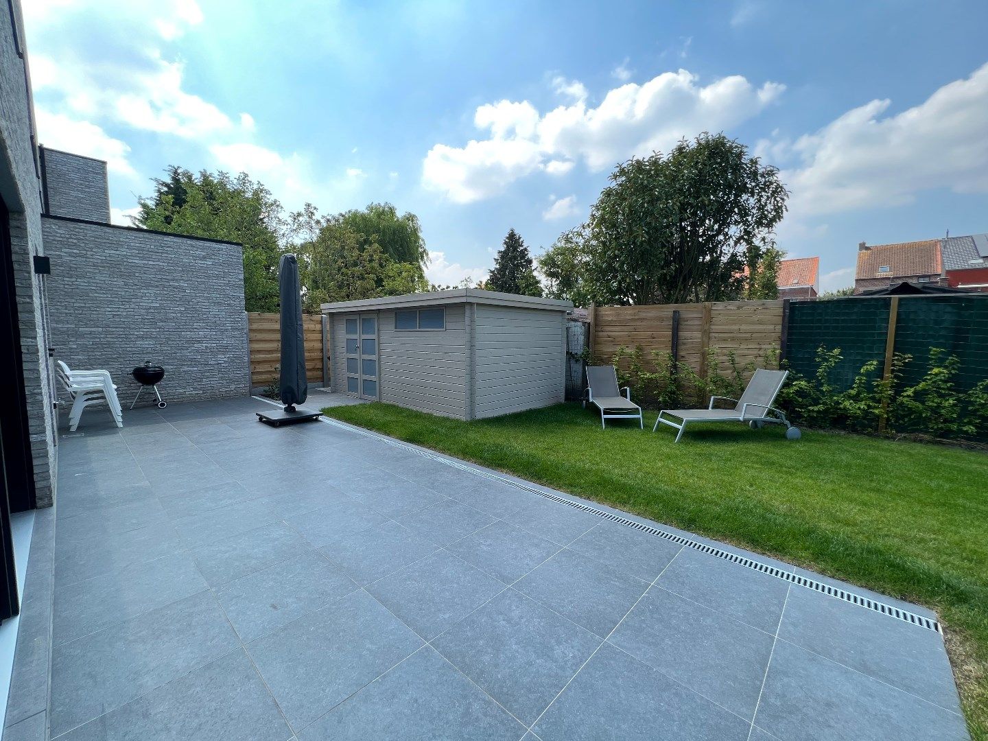NIEUWBOUWWONING MET 3 SLAAPKAMERS EN TUIN IN IEPER foto 3