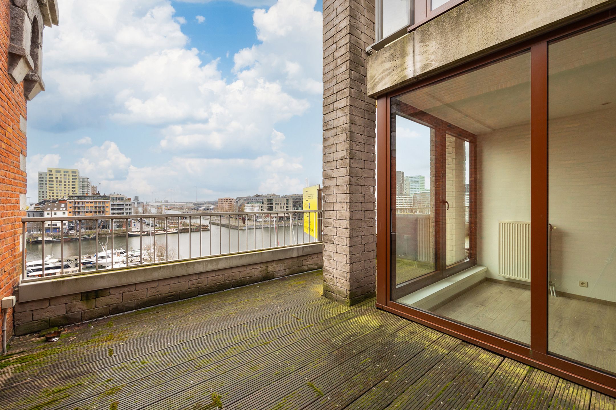 ANTWERPEN EILANDJE - Riant duplex-appartement met zicht op de jachthaven foto 3