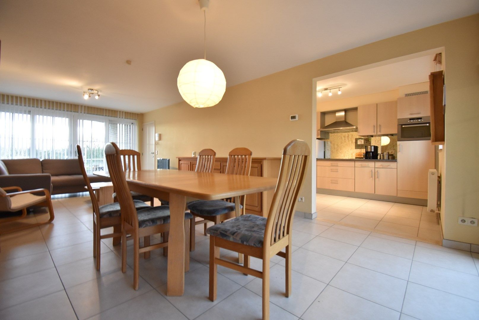 Ruim en degelijk appartement met twee slaapkamers, garage en kelderberging foto 9