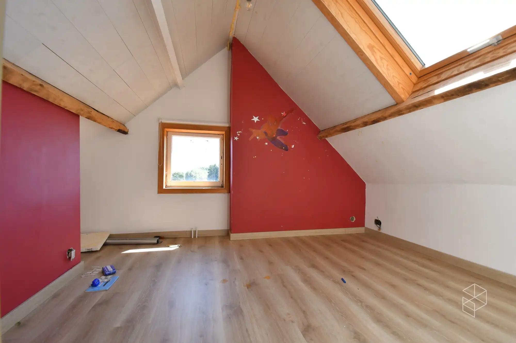 Landhuis met zwembad, bijgebouw en weide op 10&nbsp;570 m² foto 31