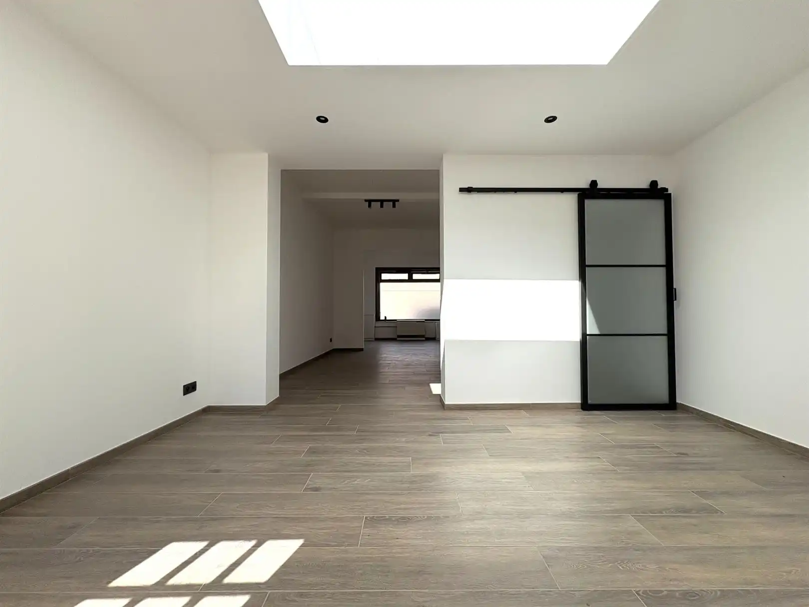 Gerenoveerde rijwoning met tuin foto 11